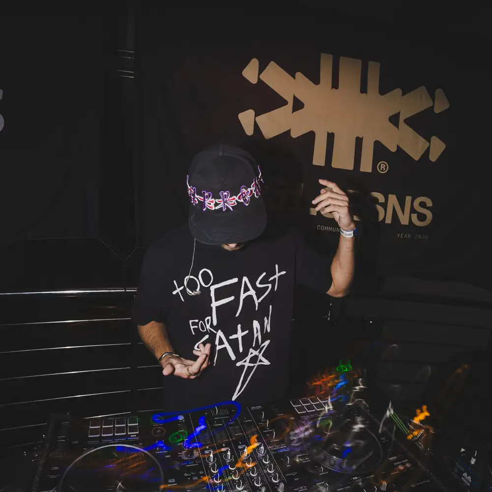 Momentos 051 Space 1